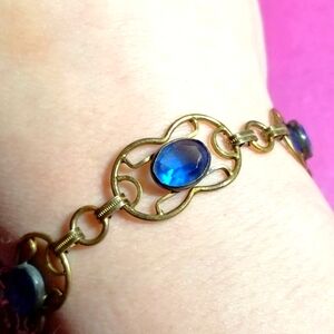 Vintage bracelet blue gems bracelet gold tone